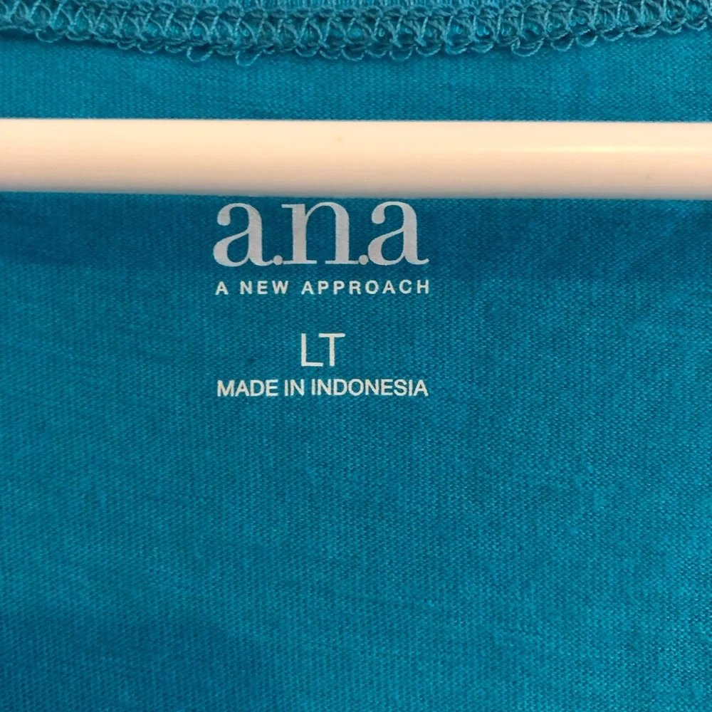 A.N.A. Women’s Scoop Neck Top - Picture 10 of 14
